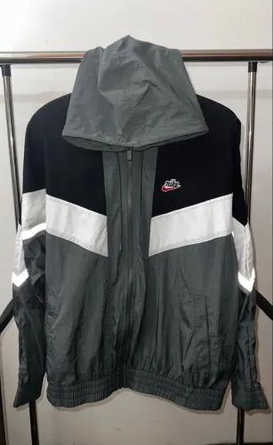 Jaqueta Nike Windrunner