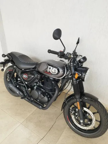 Royal Enfield Hunter 350cc Dapper Grey