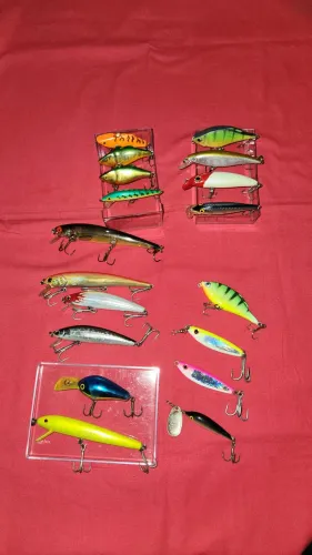 Iscas artificiais Rapala e outras