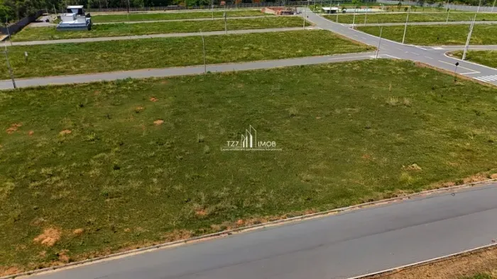 Lote em Condomínio Fechado - Solar Itália, oportunidade com 300 m², quitado e registrado.