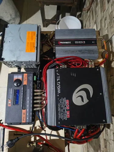 Vendo som completo seminovo, só VENDA.