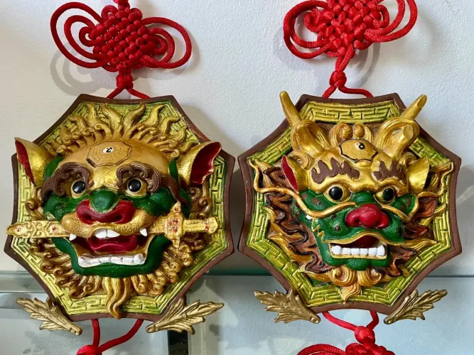 PAR DE DRAGÃO FOO P/FENG SHUI VINTAGE.RARO COM MARCAS.