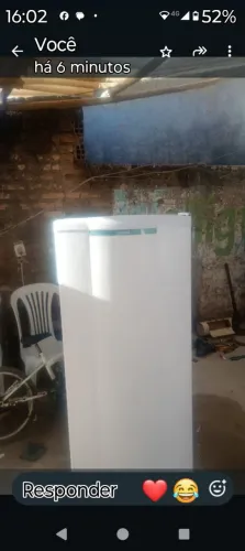 Vendo uma geladeira toda boa 