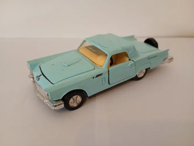 Sunnyside - Miniatura Ford Thunderbird Anos 90