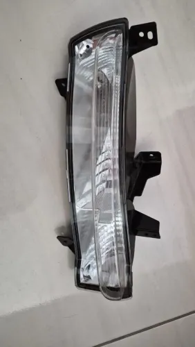 Luz diurna lado esquerdo do jeep compass