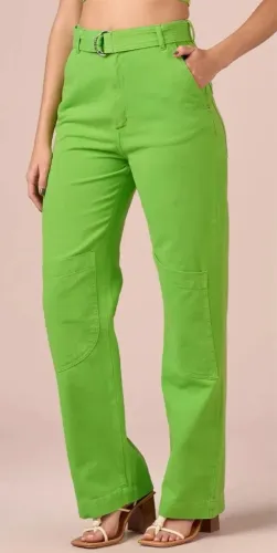 Calça de Sarja c cinto marca My Place TAM:40