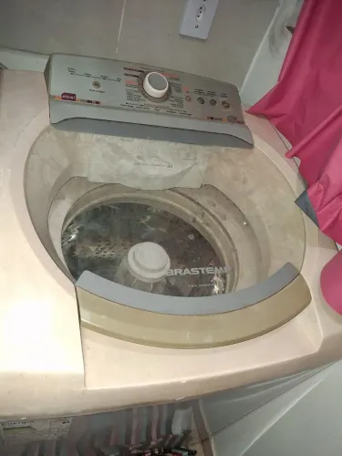 Máquina de lavar roupa com defeito BRASTEMP