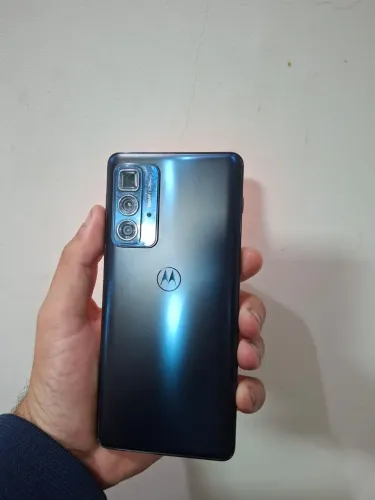 Vendo ou troco moto Edge 20 pro impecável 256 gigas 12 ram