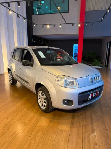 Fiat Uno Attractive 1.4 EVO Fire Flex 8V 4P 2012