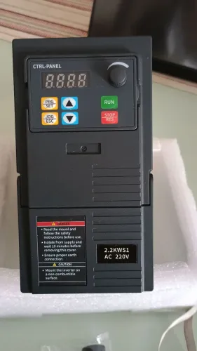 INVERSOR DE FREQUÊNCIA PARA MOTORES Trifásico 3CV