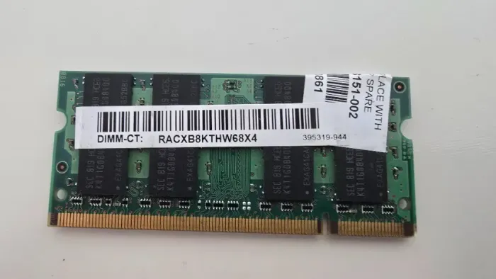 Memória RAM para noebook 2GB Samsung M470T5663QZ3-CE6