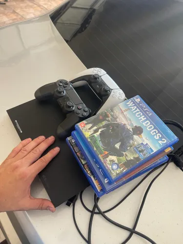 Play 4