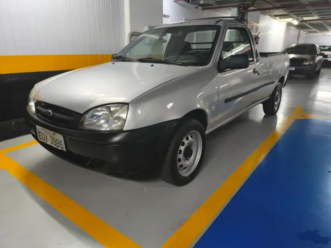 Ford Courier 1.6 L/ 1.6 Flex 2012