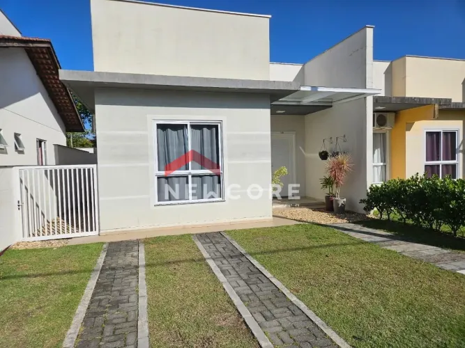 Casa de condomínio em Rua Rita - Itacolomi - Balneário Piçarras/SC