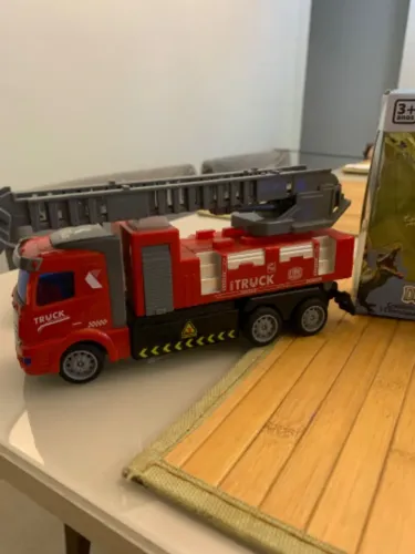 Carrinho bombeiro 20 reais