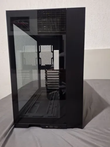 Gabinete lian li o11 dynamic evo