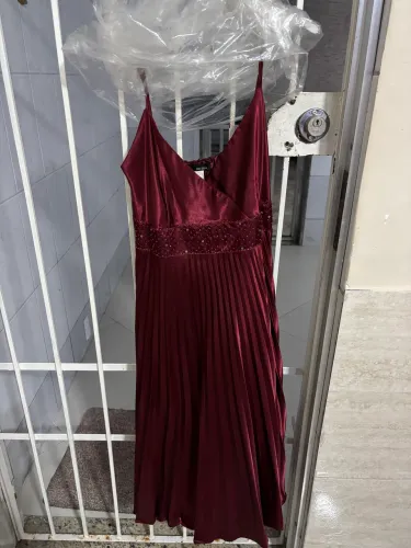 Vestido de dama de honra ou vestas de gala