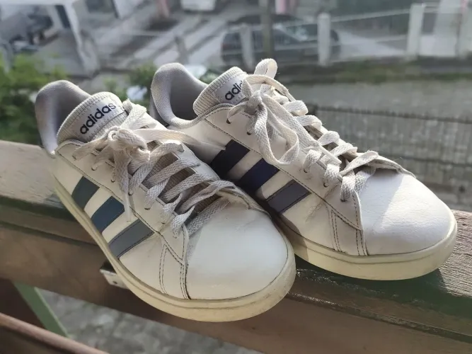 Tênis Adidas 39 unissex