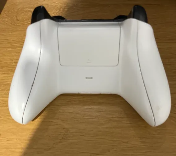 Vendo Xbox one s no valor de 1.143,70 só em jogos