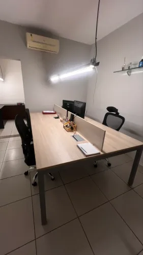 Mesa escritório estação 04 lugares