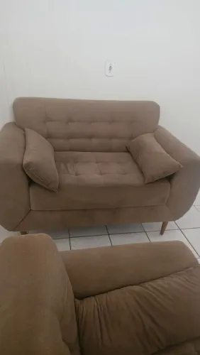 Conjunto de 2 sofás à venda!