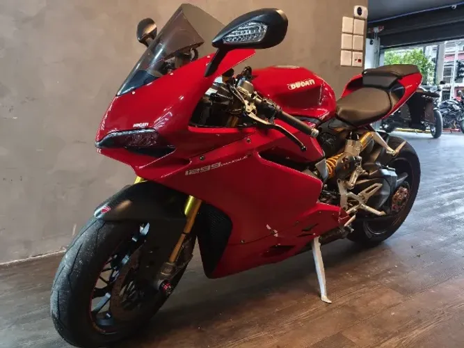 DUCATI SUPERBIKE 1299 PANIGALE S