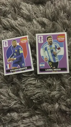 Mbappe e Messi legend roxa