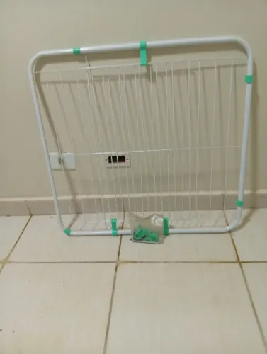 Cercado divisória branco para evitar passageiro de pets 