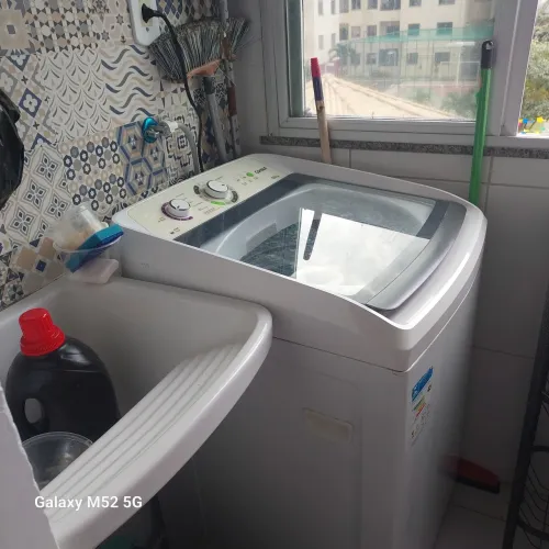 Alugo quarto em Apartamento. Vaga somente FEMININA.