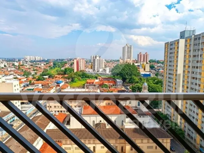 Apartamento Reformado com 3 Dormitórios, 1 Suíte, Sacada na R. Uruguaiana, Campinas/SP.