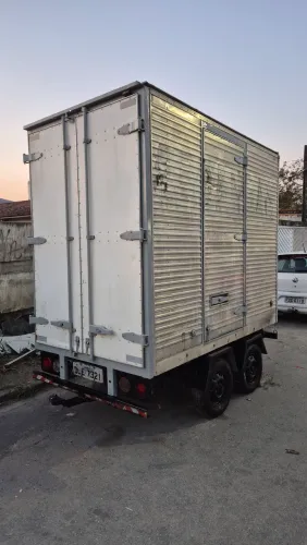 Carretinha trailer bau