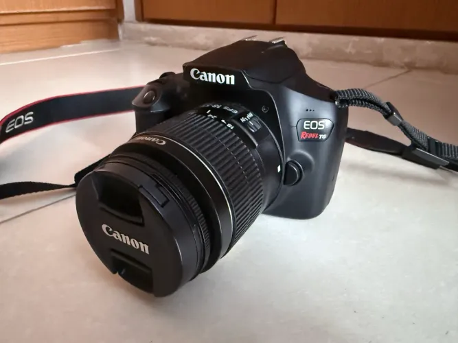 Canon EOS Rebel T6 + Lente + Bolsa