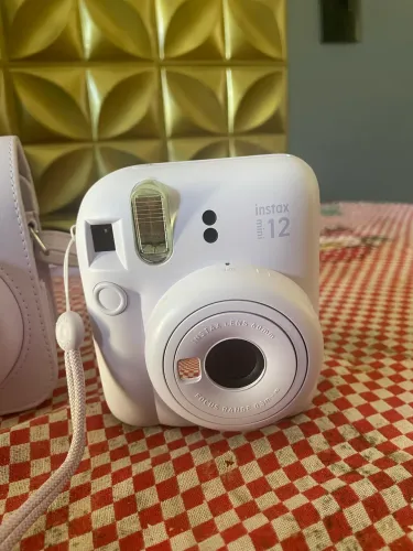 Câmera polaroid instax 12 lilás 