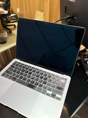 *MacBook Air M1 (2020) 512GB SSD / 8GB RAM - Estado de Novo na caixa