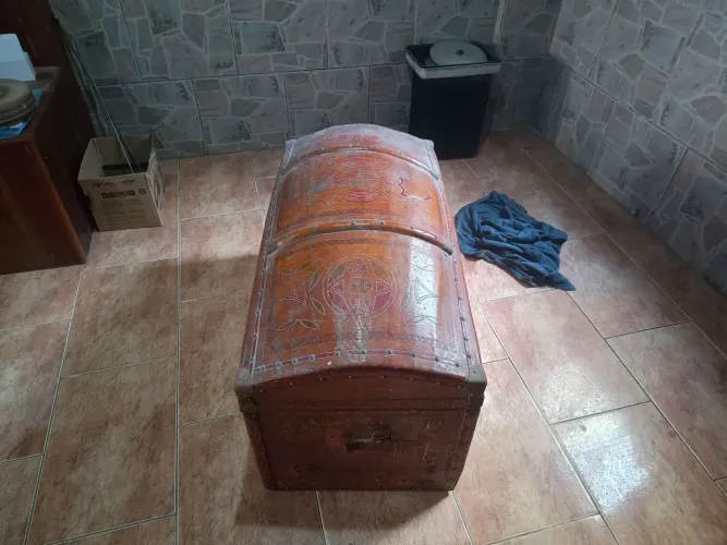 BAU DE PIRATA - ANTIQUÁRIO