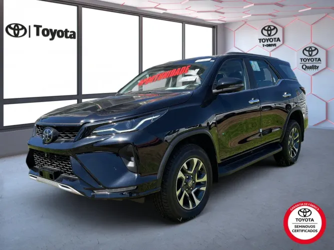 Toyota Hilux SW4 SRX Plat. 4X4 2.8 TB Die. Aut. 2026