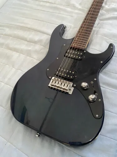 Guitarra Stratocaster PERFEITA