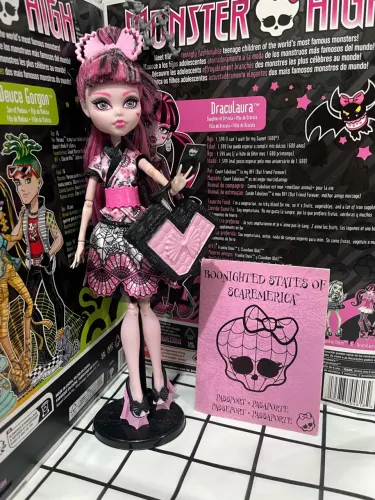 Monster high draculaura exchange completa