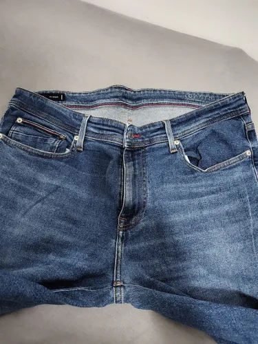 CALÇA JEANS MASCULINA N° 46DE MARCA POR 70 REAIS
