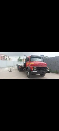 Vendo caminhão mercedes 1513 carroceria