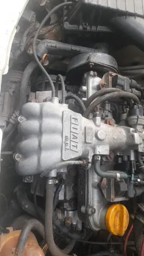 Fiat Siena 1.5 MPI 8V 4P (álcool) 2004