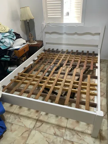 Cama de Casal - Madeira Maciça