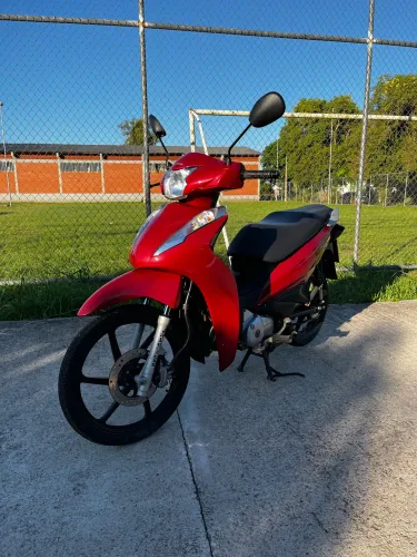 Biz 125, única dona, abaixo da fipe.