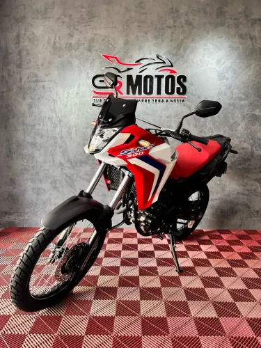 Honda Sahara 300 Rally ABS Flex 2027