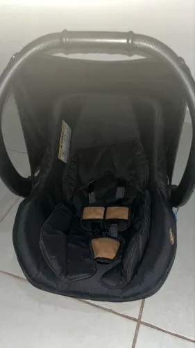 Bebê conforto Tutti-Baby