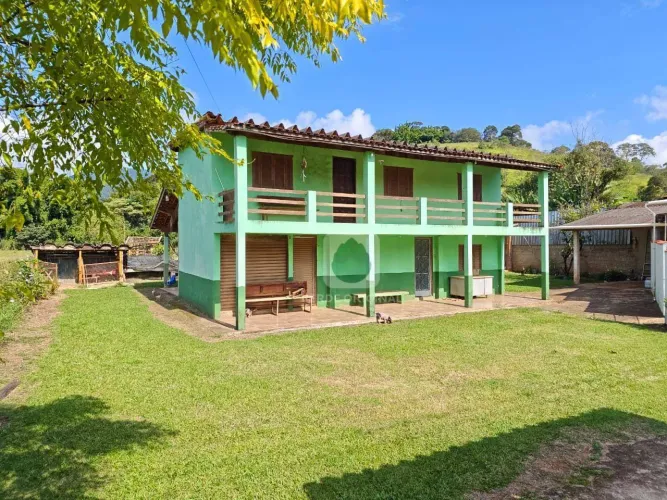 Sítio com 3 dormitórios à venda, 2000 m² por R$ 410.000,00 - Ponte Nova - Sapucaí-Mirim/MG