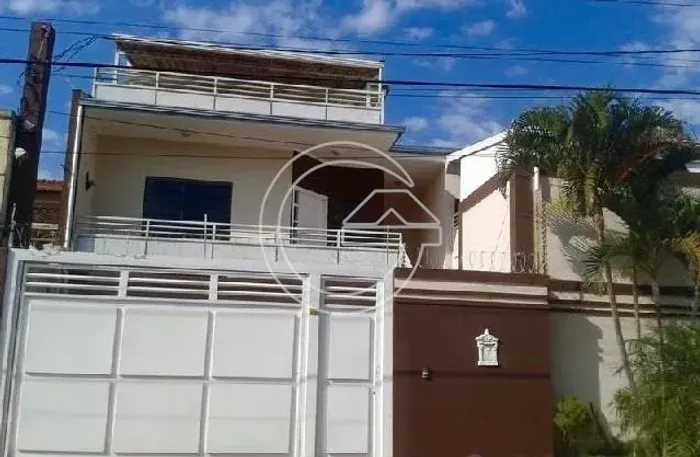 VENDE-SE Residência NO ESMERALDA - MARÍLIA/SP