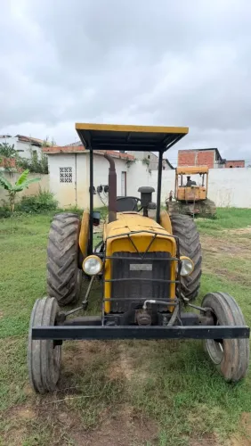 Vendo trator VALMET 1971