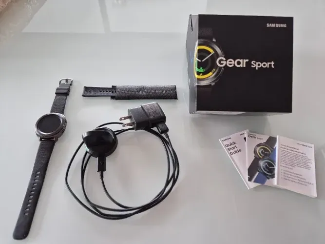 Smartwatch Samsung Gear Sport - Completo na Caixa