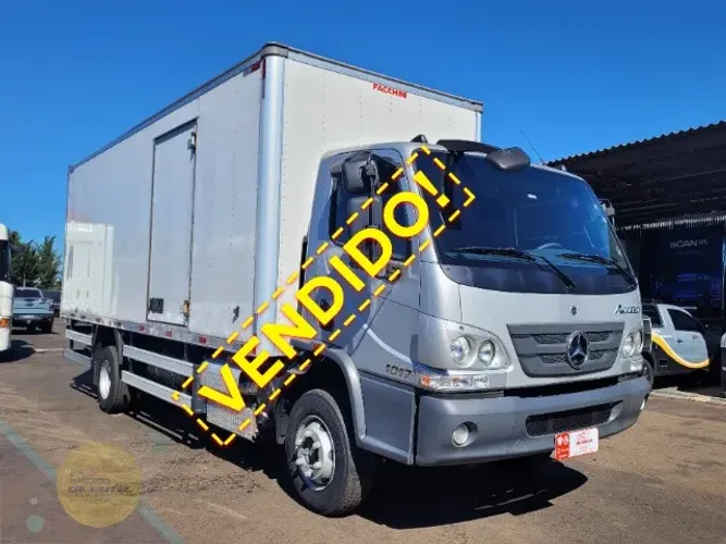 Mercedes Benz Accelo 1017 3/4 4x2 Ano 2025/25 No Baú 6,50mts